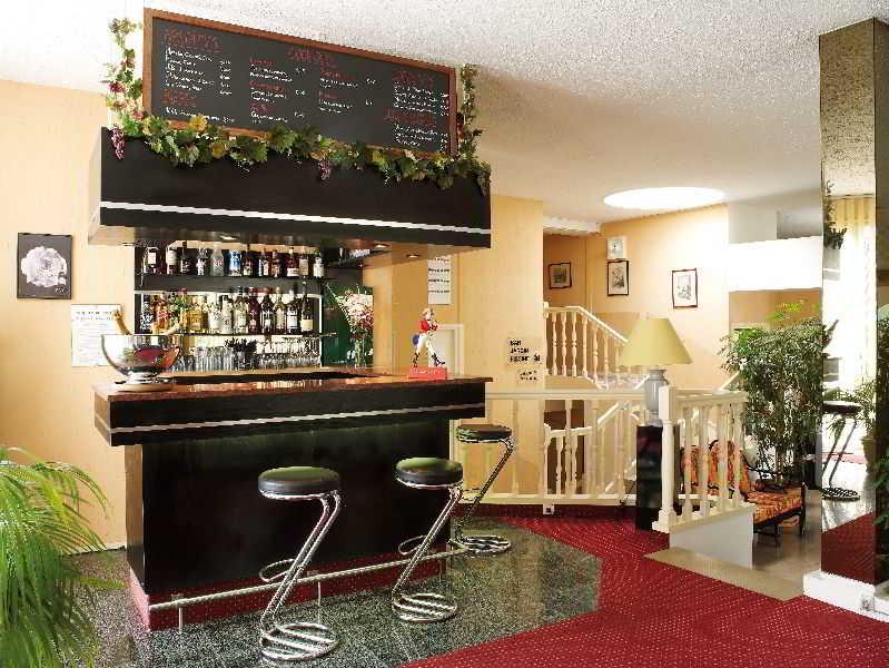 Inter-Hotel La Closerie Beaune โบน ภายนอก รูปภาพ